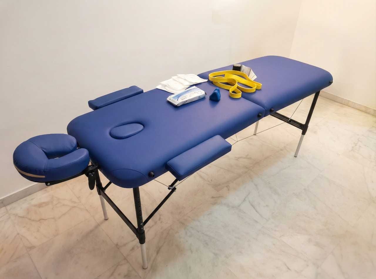 Camilla de fisioterapia a domicilio preparada para tratamiento de MVFisioHome